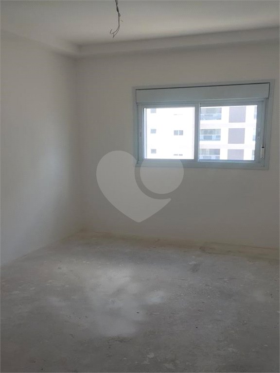 Apartamento à venda com 3 quartos, sendo 1 suíte,  em Loteamento Mogilar, Mogi das Cruzes, SP