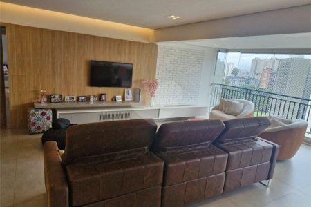 Apartamento à venda com 3 suítes em Vila Suzana, São Paulo, SP