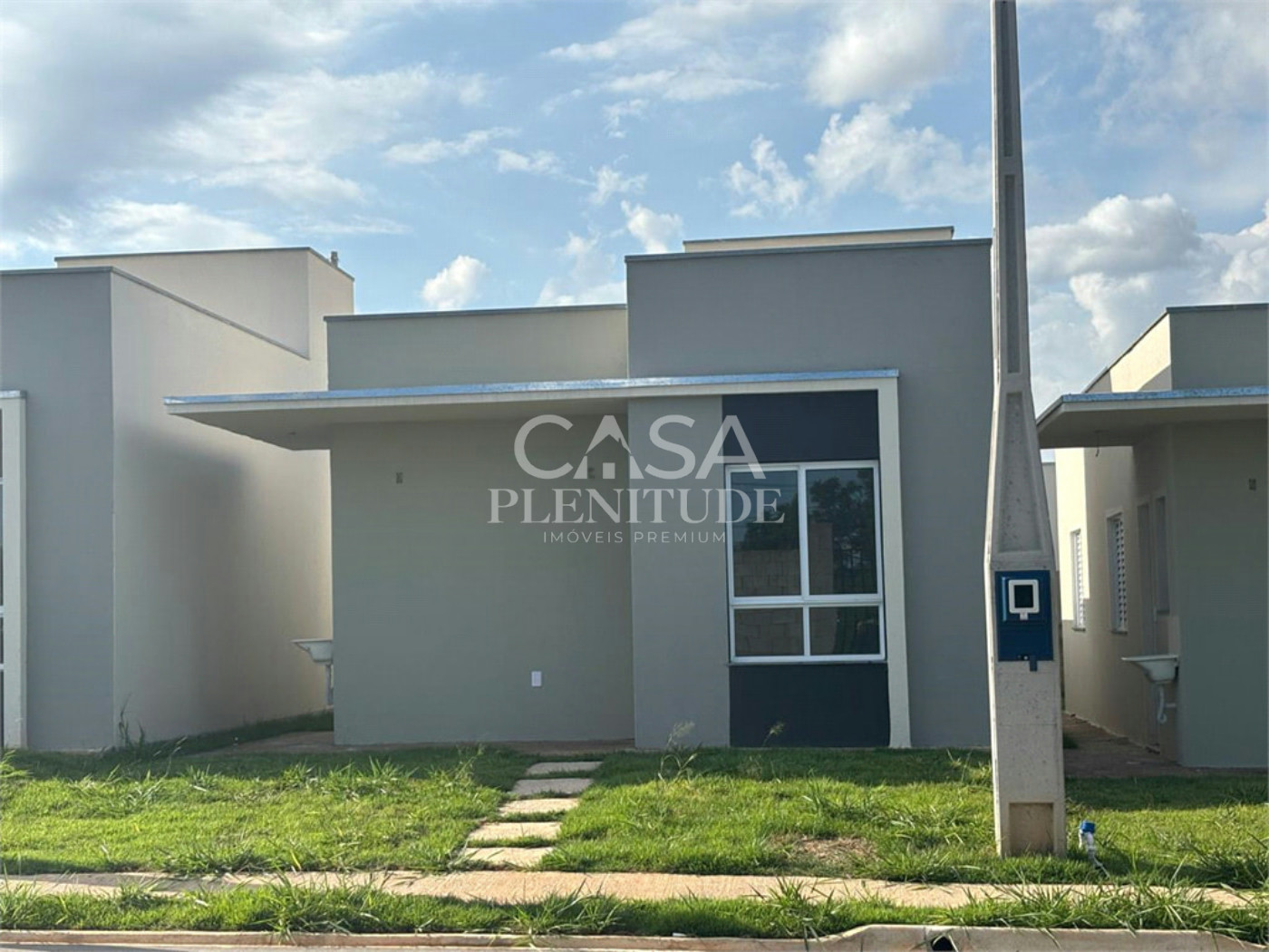 Casa em condomínio à venda com 2 quartos em Aparecidinha, Sorocaba, SP