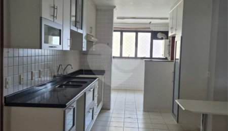 Apartamento à venda com 3 suítes no Centro, São Carlos, SP