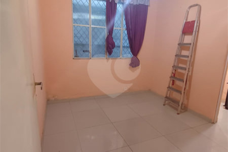 Casa à venda com 3 quartos, sendo 1 suíte, em Senador Camará, Rio de Janeiro, RJ