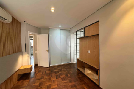 Apartamento à venda com 3 quartos, sendo 1 suíte, em Perdizes, São Paulo, SP