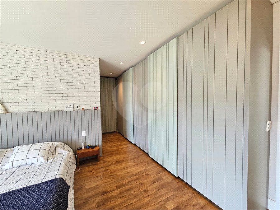 Casa à venda com 4 suítes no condomínio Residencial Itahyê, Santana de Parnaíba - SP