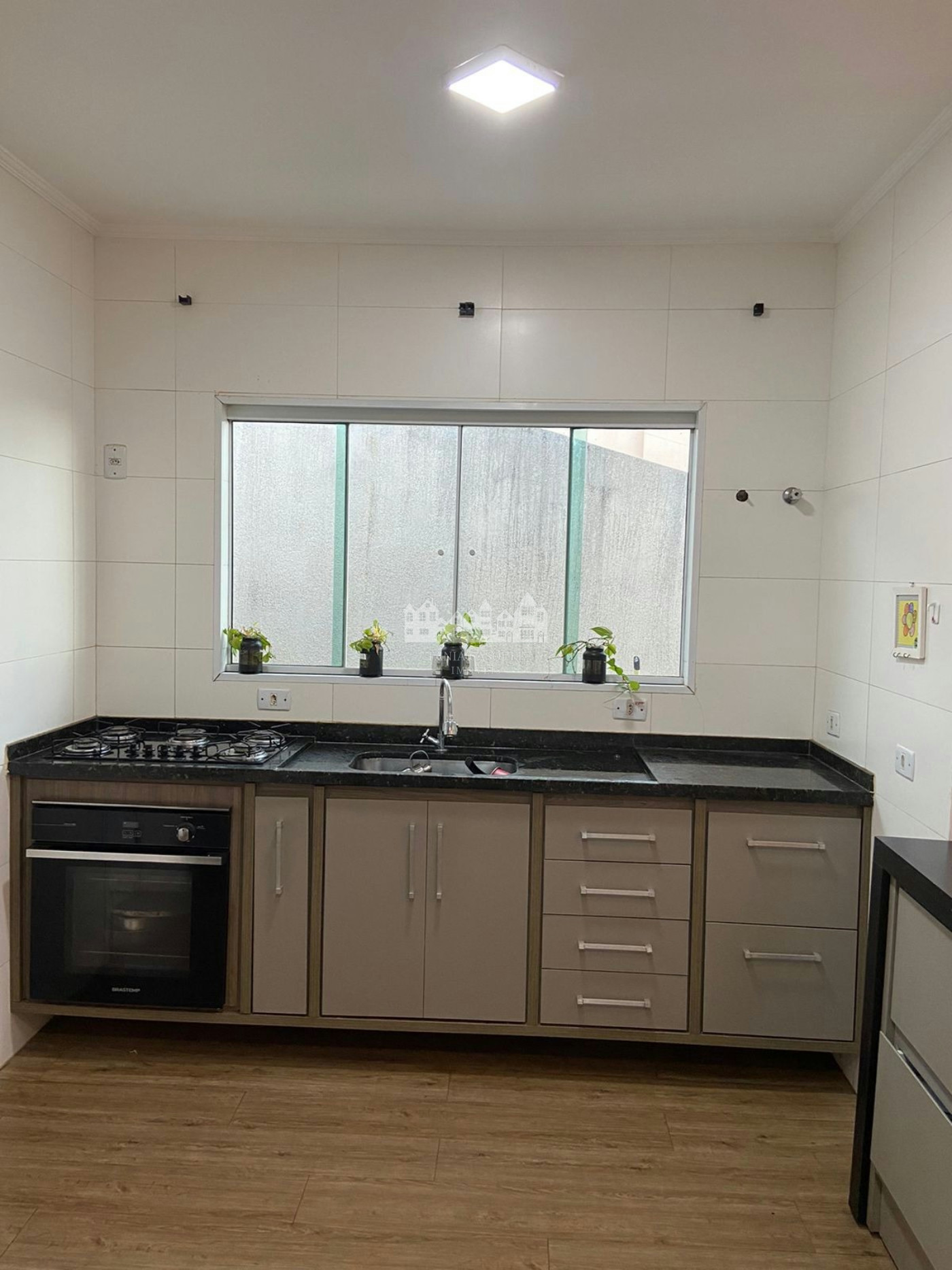 Casa à venda com 3 quartos, sendo 1 suíte, em Jardim Paulista, Atibaia, SP