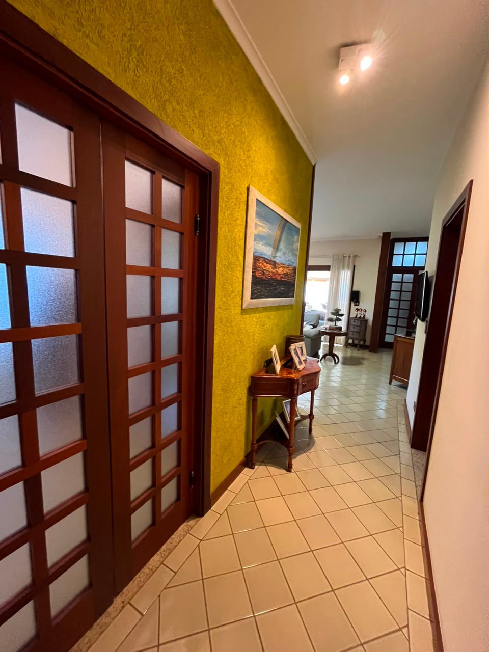 Casa à venda com 3 quartos, sendo 1 suíte,  em Santos Dumont, Três Lagoas, MS
