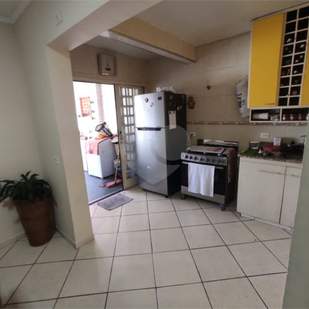 Casa à venda com 3 quartos, sendo 1 suíte,  em Jardim Santa Cecília, Guarulhos, SP