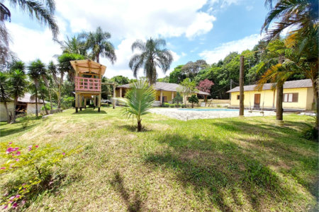 Casa à venda com 4 quartos, sendo 1 suíte, no Centro, Ibiúna, SP