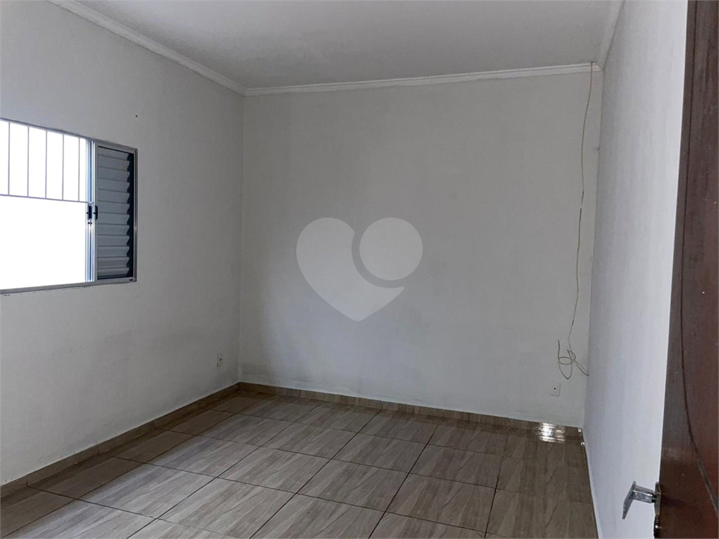 Casa à venda com 2 quartos em Vila Carvalho, Itapetininga, SP