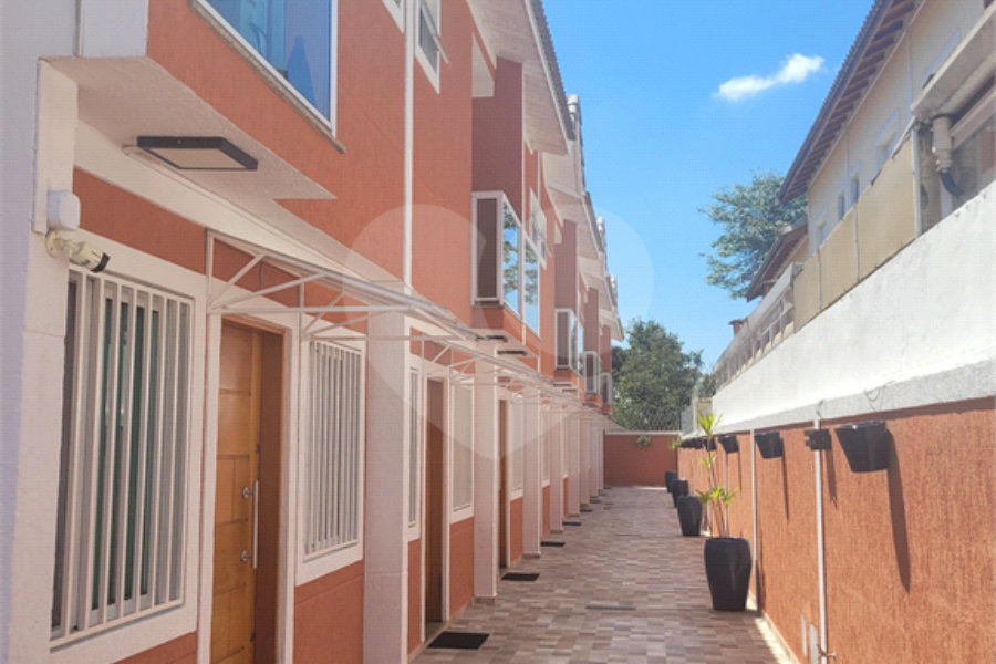 Casa à venda com 2 suítes no condomínio S//nome, São Paulo - SP