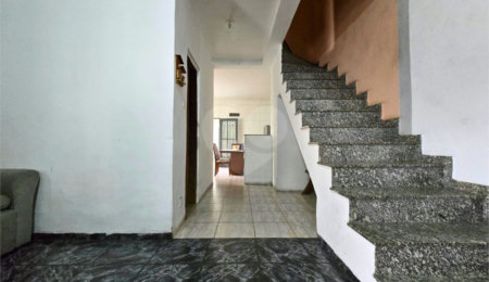 Sobrado à venda com 3 quartos, sendo 1 suíte,  em Vila Sabrina, São Paulo, SP
