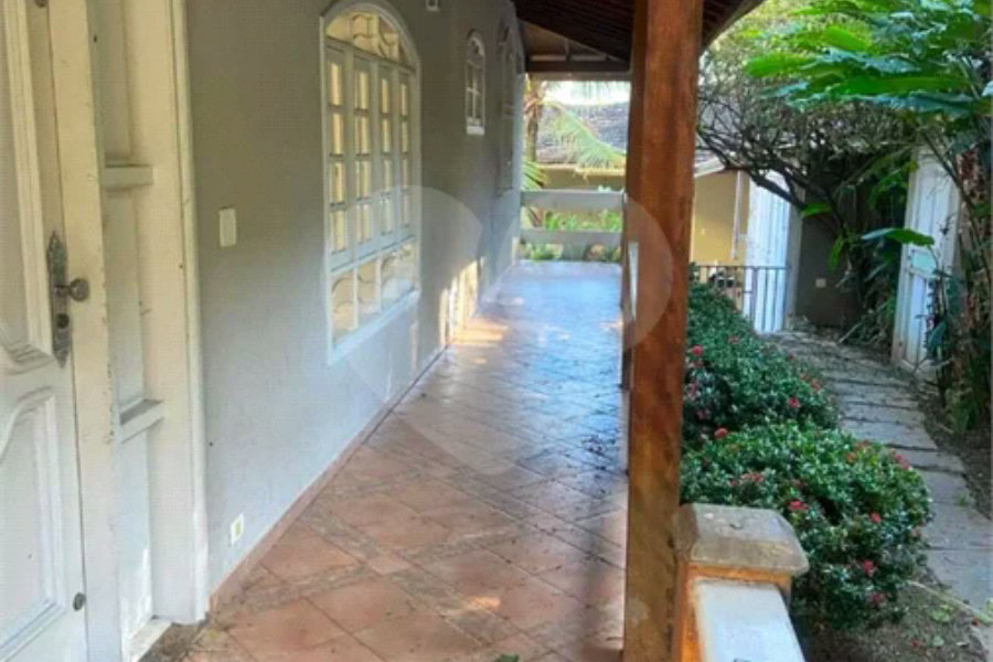 Casa à venda ou para alugar com 4 quartos, sendo 2 suítes, em Vila Renascença, Mairiporã, SP
