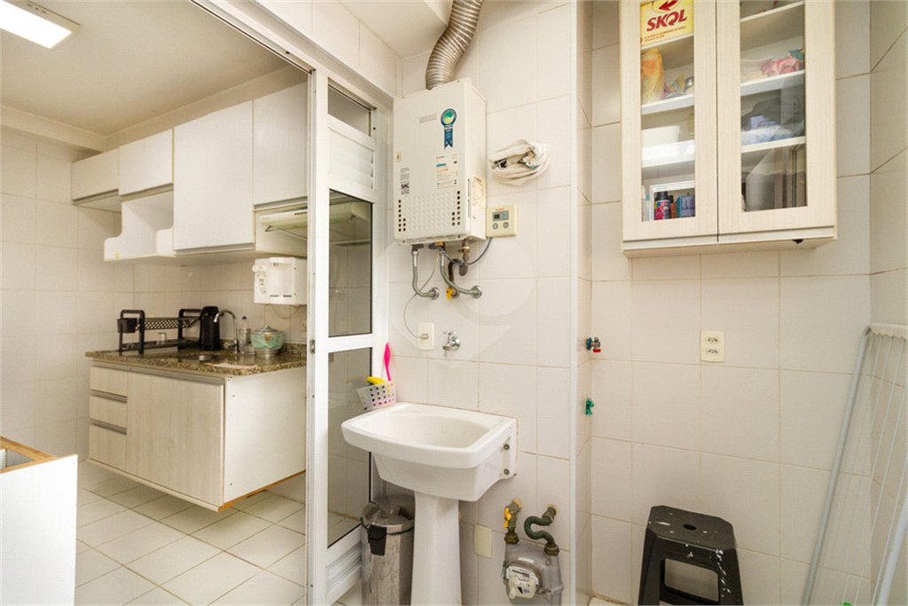 Apartamento à venda com 3 quartos, sendo 2 suítes, em Vila Lageado, São Paulo, SP