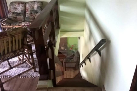 Sobrado à venda com 3 quartos, sendo 1 suíte, em Bocaina, Ribeirão Pires, SP