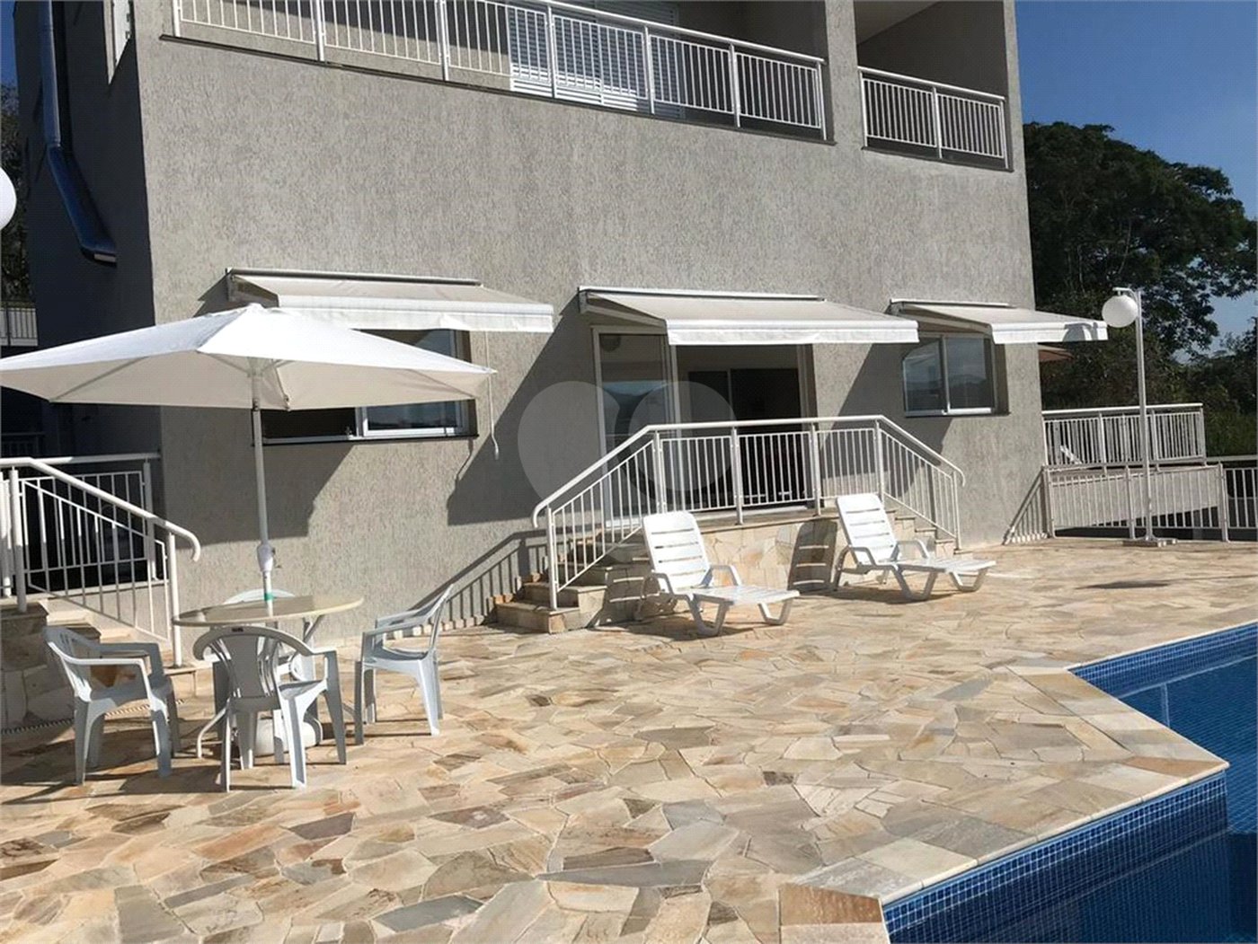 Casa à venda com 4 suítes no condomínio Reserva Ibirapitanga Ii, Santa Isabel - SP