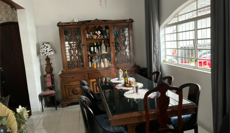 Sobrado à venda com 4 quartos, sendo 1 suíte,  em Parada Inglesa, São Paulo, SP