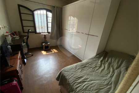 Casa à venda com 3 quartos em Jardim Santa Mena, Guarulhos, SP