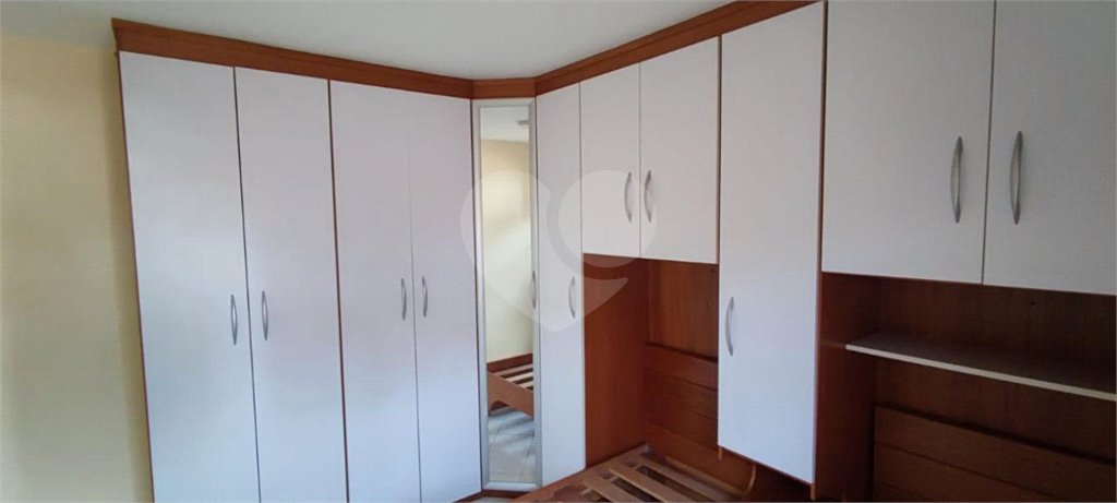 Casa à venda com 3 quartos, sendo 1 suíte, no condomínio Residencial Gabriela, São Paulo - SP