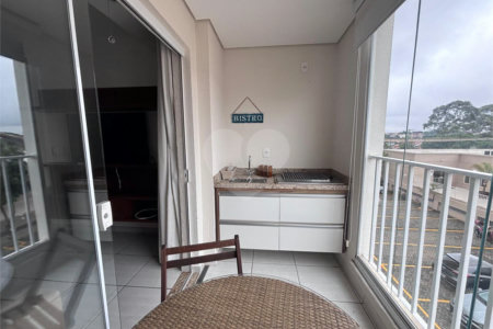 Apartamento à venda com 3 quartos, sendo 1 suíte,  em Parque Três Meninos, Sorocaba, SP