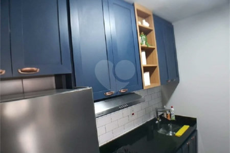 Apartamento com varanda e vaga de garagem à venda no Brás, a 5 minutos do Metrô
