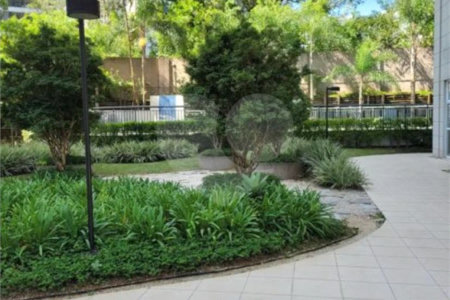 Apartamento à venda com 2 quartos em Parque Reboucas, São Paulo, SP