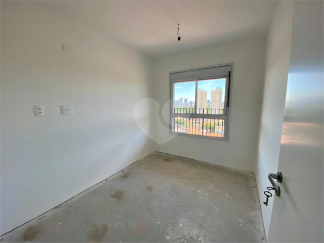 Apartamento à venda com 2 quartos, sendo 1 suíte,  em Santo Amaro, São Paulo, SP