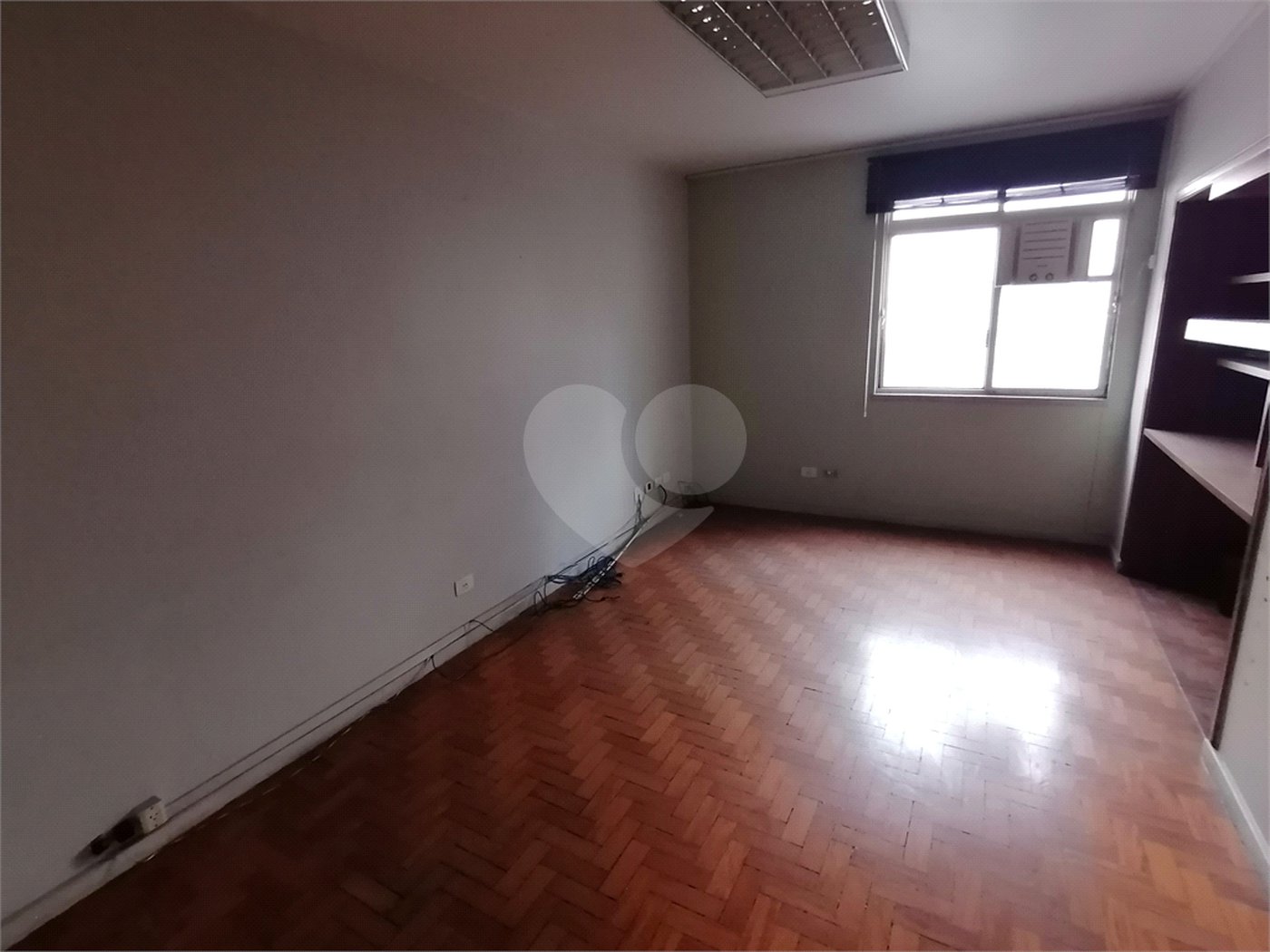 Sala comercial para venda ou locação na Bela Vista