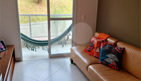 Apartamento à venda com 3 quartos, sendo 1 suíte,  em Pinheirinho, Vinhedo, SP