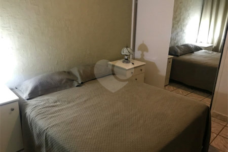 Casa à venda com 3 quartos, sendo 1 suíte,  no condomínio Vista Alegre, Bom Jesus dos Perdões - SP