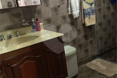 Casa à venda com 3 quartos, sendo 1 suíte,  em Santana, São Paulo, SP