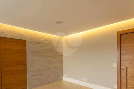 Apartamento à venda com 3 quartos, sendo 1 suíte, em Vila Anastácio, São Paulo, SP