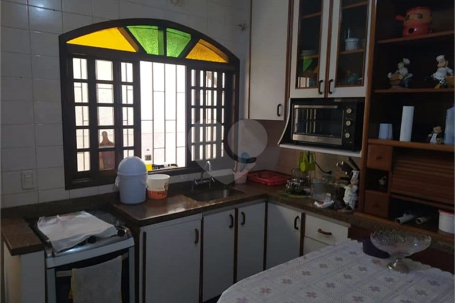 Casa à venda com 4 quartos, sendo 1 suíte, em Jardim Santa Cecília, Guarulhos, SP