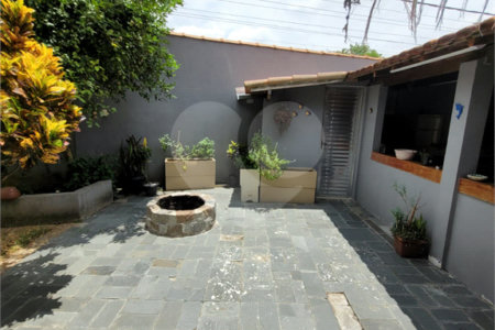 Casa Térrea à venda com 4 quartos, sendo 1 suíte,  em Vila Nova Socorro, Mogi das Cruzes, SP
