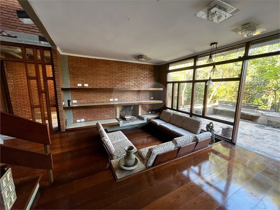 Sobrado à venda com 3 quartos, sendo 1 suíte, em Rolinópolis, São Paulo, SP