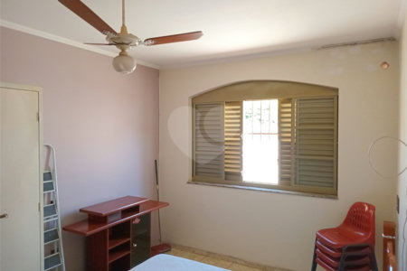 Casa à venda com 3 quartos, sendo 1 suíte, em Vila José Bonifácio, Araraquara, SP