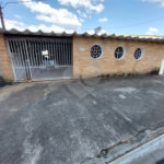 Casa à venda com 2 quartos, sendo 1 suíte, em Vila Barão, Sorocaba, SP