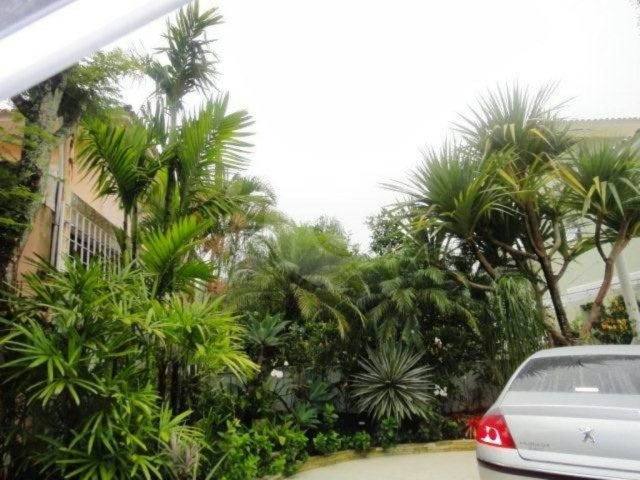 Casa à venda com 4 quartos, sendo 3 suítes,  no condomínio Residencial Jardim Itatinga, São Paulo - SP