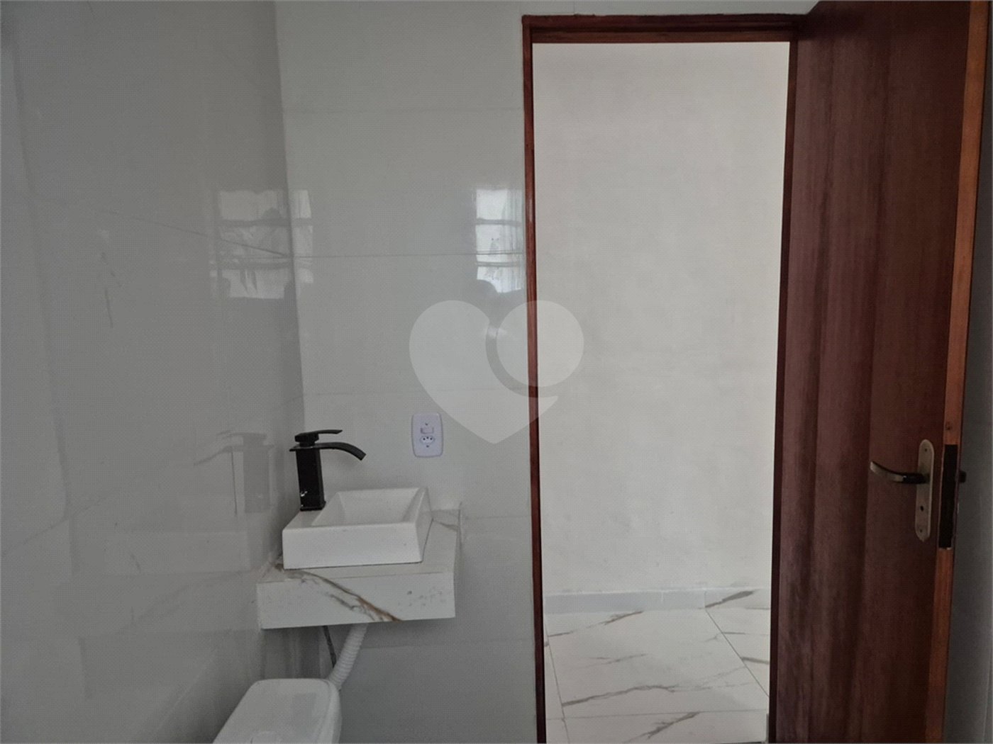 Casa à venda com 2 quartos em Vila Santa Helena, Atibaia, SP