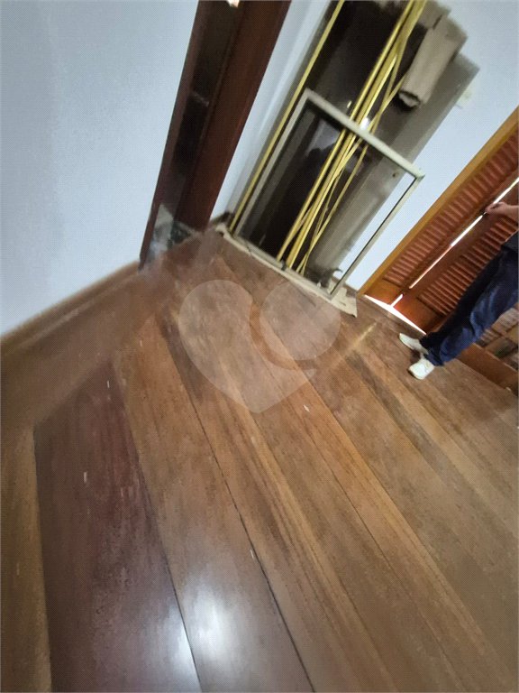 Casa à venda com 4 suítes no condomínio Alpes da Cantareira, Mairiporã - SP