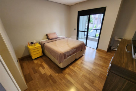 Casa à venda com 4 suítes em Jardim Prudência, São Paulo, SP