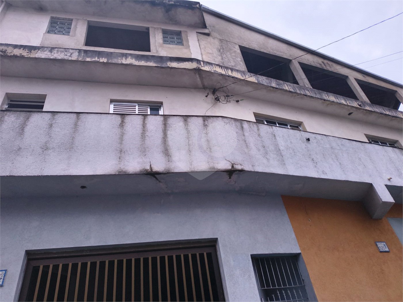 Casa à venda com 3 quartos, sendo 1 suíte, em Vila Gustavo, São Paulo, SP