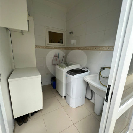 Casa à venda com 3 quartos, sendo 1 suíte, no condomínio Parque do Varvito, Itu - SP