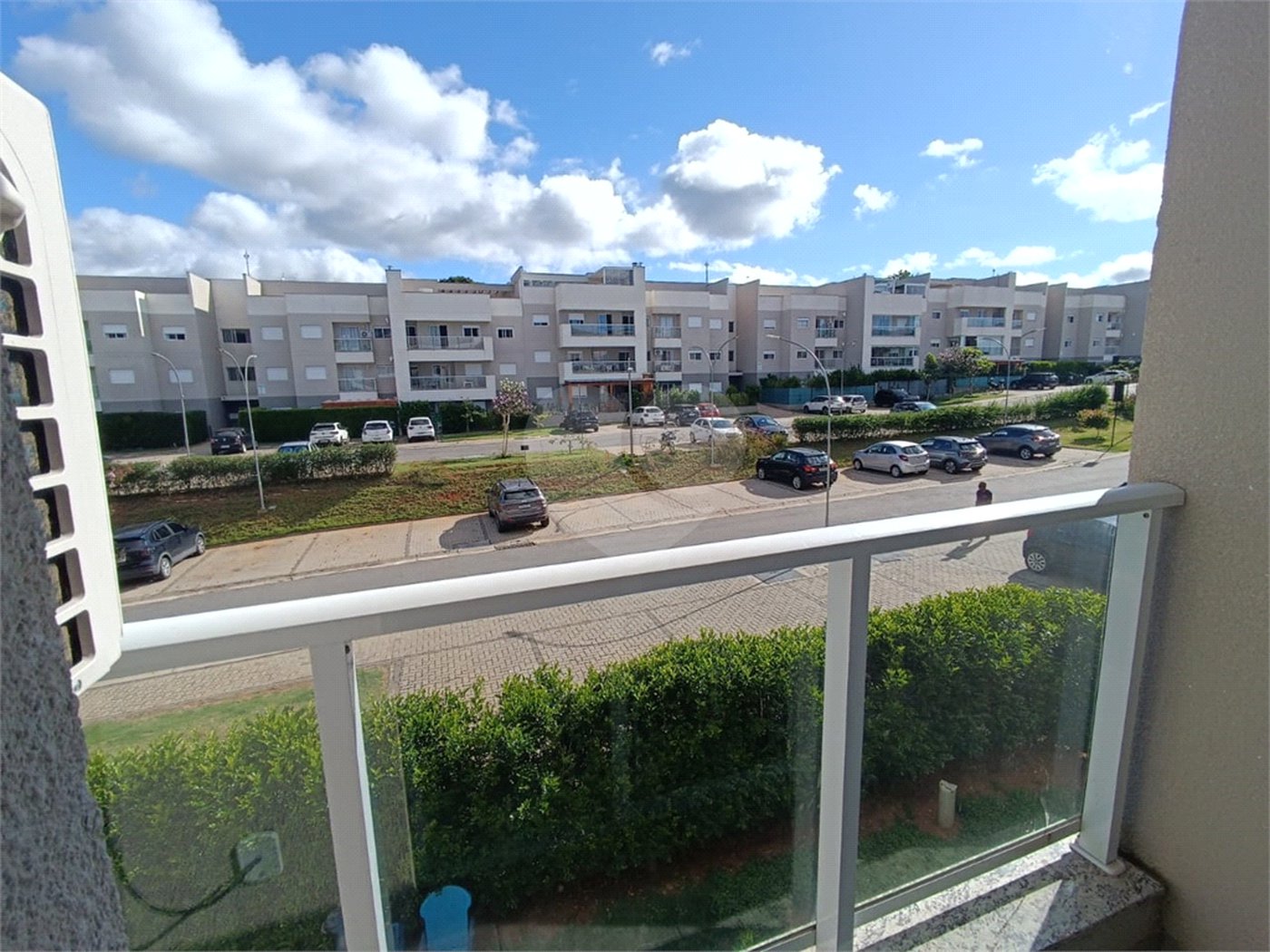 Apartamento à venda com 2 quartos, sendo 1 suíte,  em Bairro do Cambará, São Roque, SP