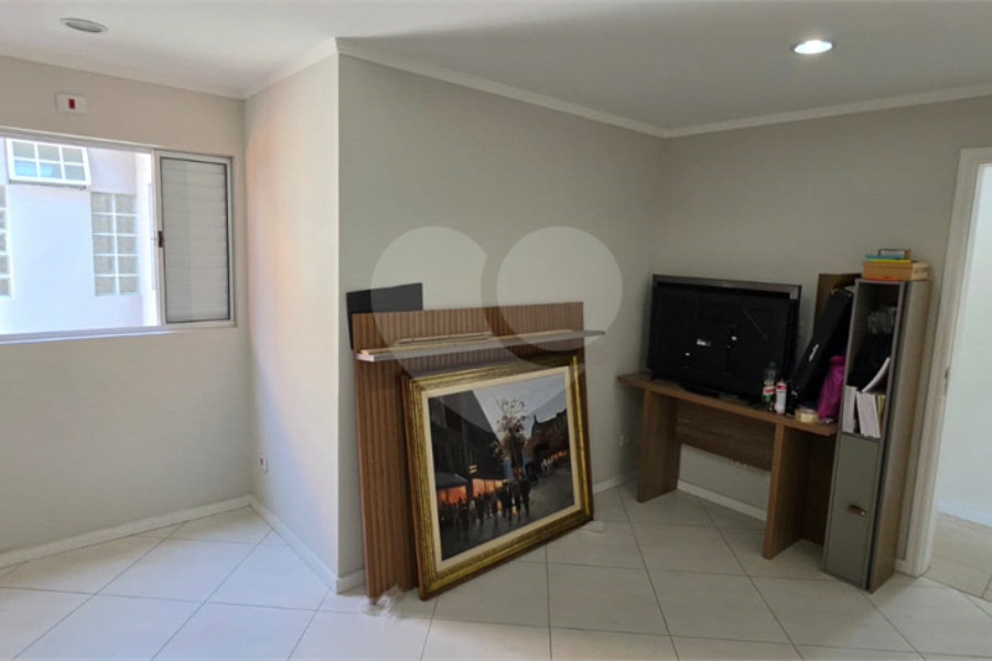 Casa Térrea à venda ou para alugar com 8 quartos, sendo 4 suítes, em Vila Pereira Barreto, São Paulo, SP