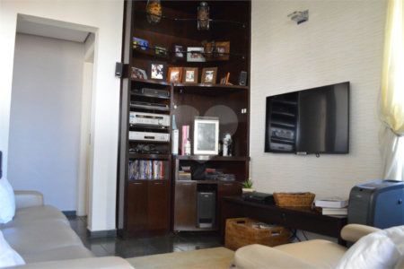 Apartamento à venda com 3 quartos, sendo 2 suítes, em Jardim São Paulo(zona Norte), São Paulo, SP