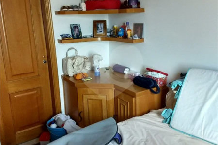 Triplex à venda com 4 suítes em Vila Paulicéia, São Paulo, SP