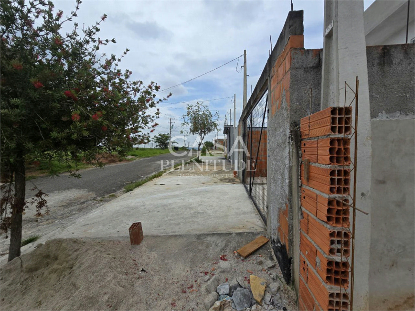 Casa Térrea à venda com 1 quarto em Cajuru do Sul, Sorocaba, SP
