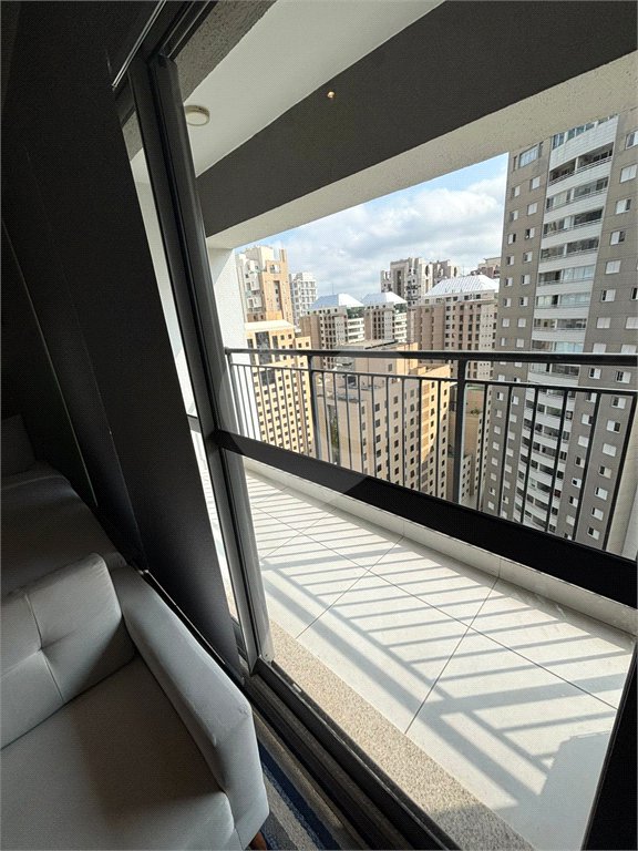 Studio mobiliado em andar alto com lazer completo em Indianópolis