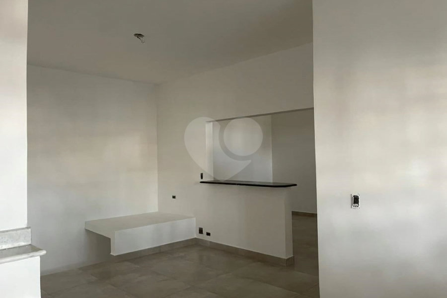 Casa à venda com 3 quartos, sendo 2 suítes, em Jardim Leonor Mendes de Barros, São Paulo, SP