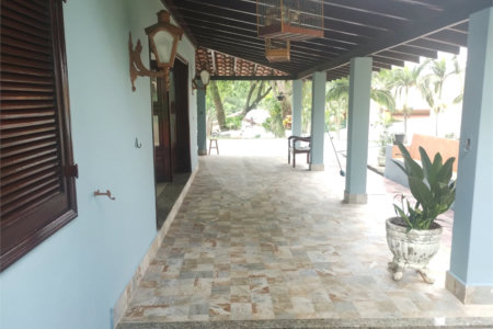 Casa à venda com 5 quartos, sendo 4 suítes, no condomínio Chácaras Flórida, Itu - SP