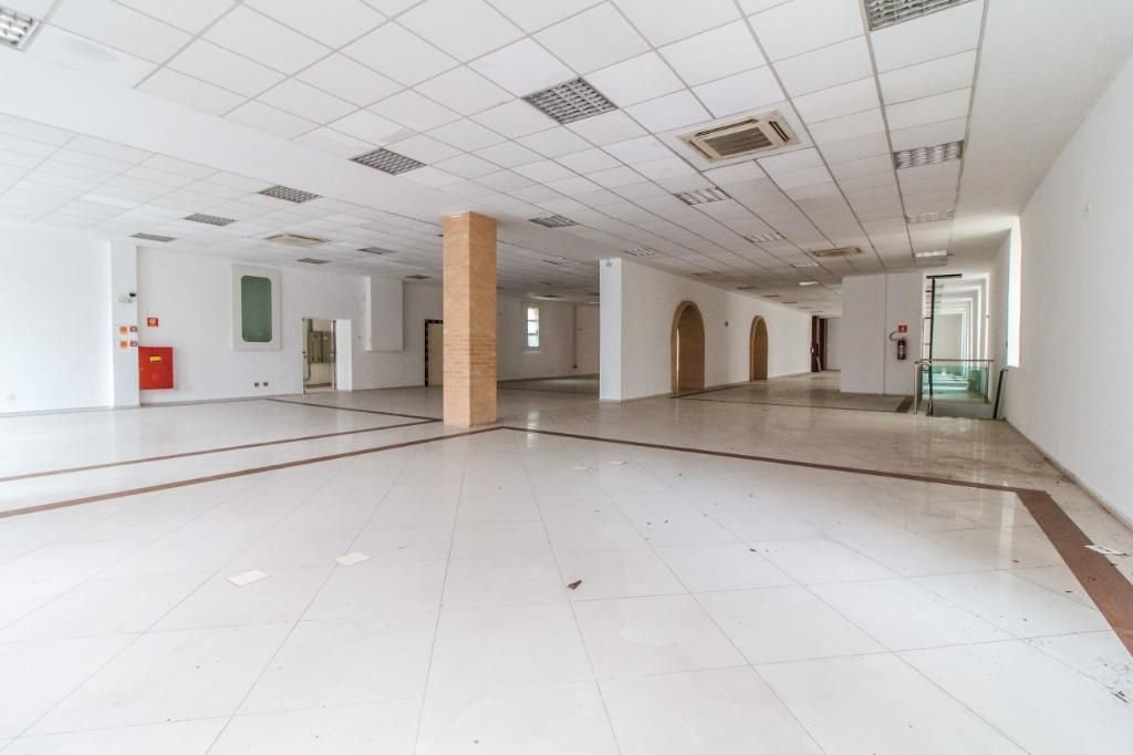 Prédio Comercial de Grande Porte no Centro Histórico de Santos para Venda Ou Aluguel